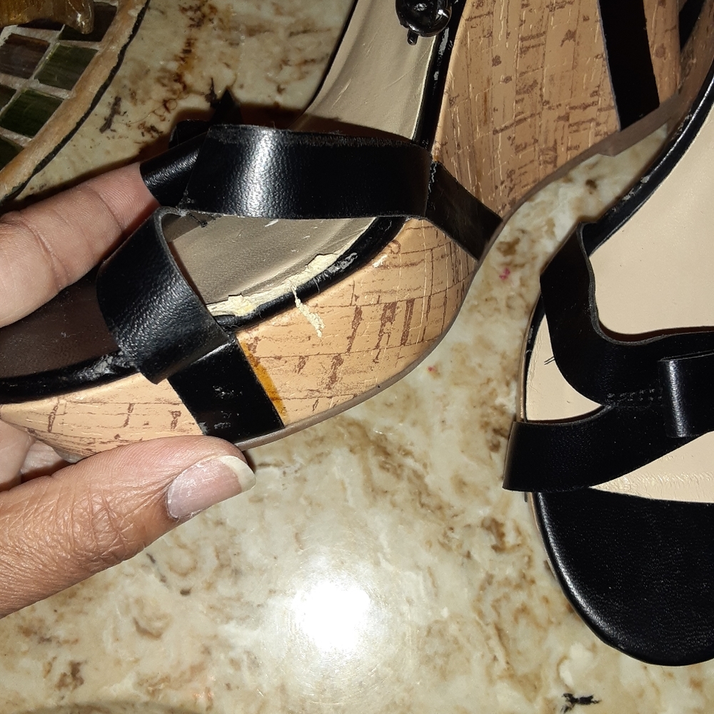 Shoe Dazzle Women's wedges - Picture 2 of 6